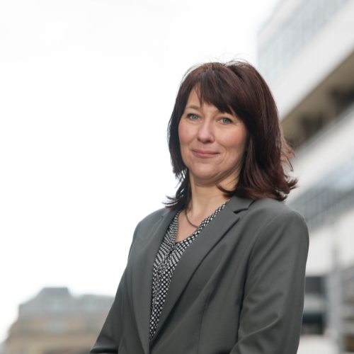 Monique Lhussier profile pic