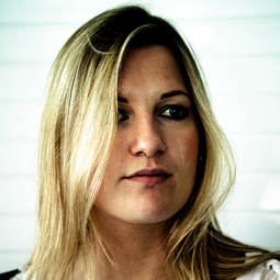 Jo Lowe