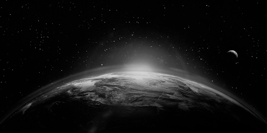 a star in the middle of the night sky