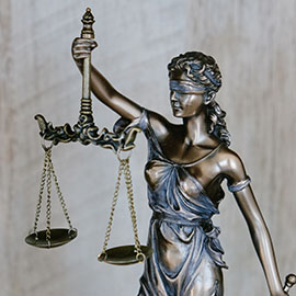 Photo of a lady Justice statue