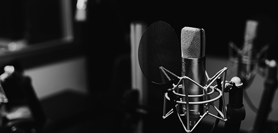 a close up of a microphone